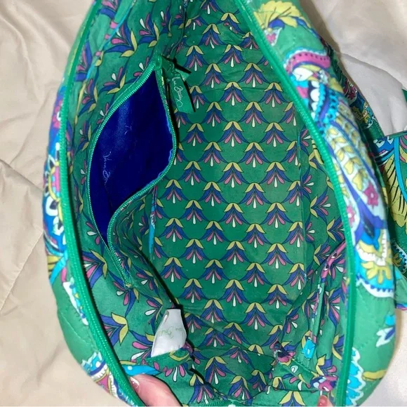 Vera Bradley Quilted Green Paisley Hand Bag and Coin Purse - Picture 3 of 5
